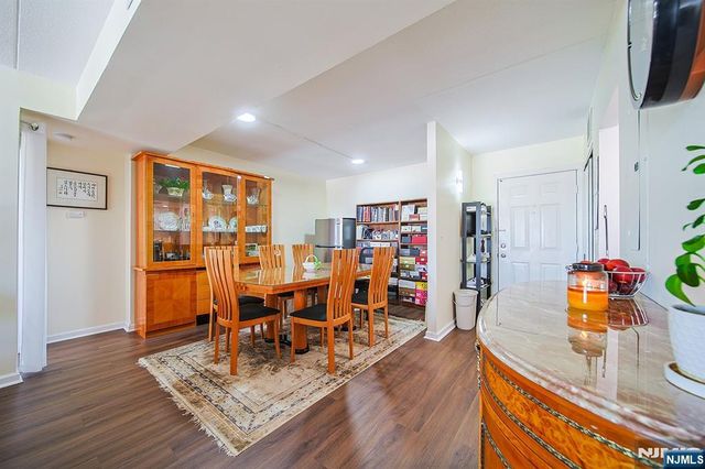38 Moonachie Road 402, Hackensack, NJ 07601