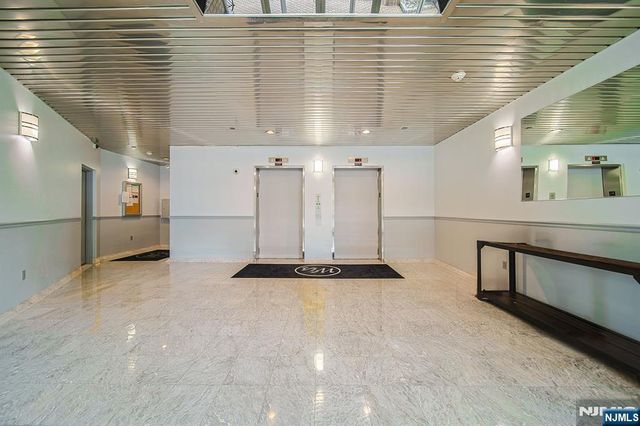 38 Moonachie Road 402, Hackensack, NJ 07601