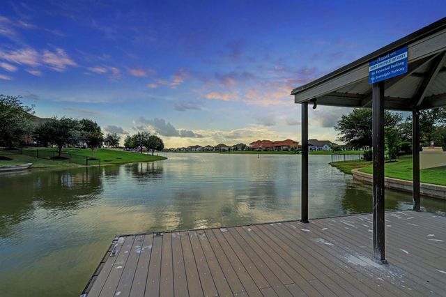 18915 S Bee Cave Springs Circle, Cypress, TX 77433