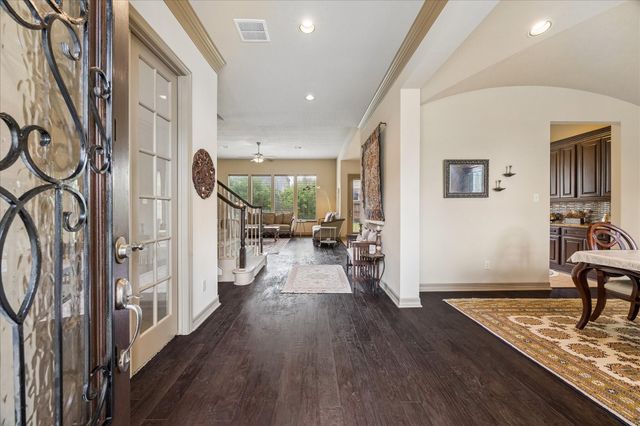 18915 S Bee Cave Springs Circle, Cypress, TX 77433