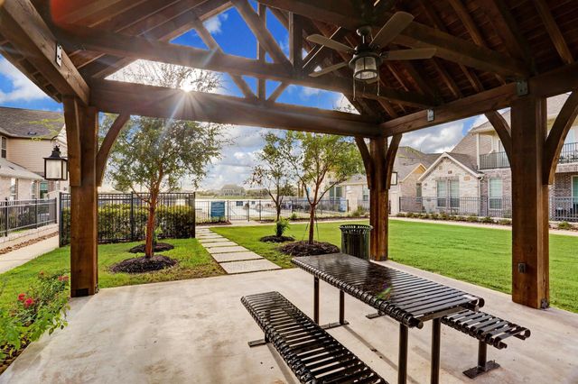 18915 S Bee Cave Springs Circle, Cypress, TX 77433