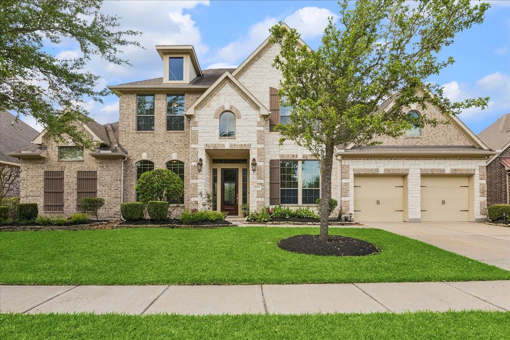 18915 S Bee Cave Springs Circle, Cypress, TX 77433