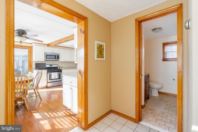 114 W 15TH AVE, Wildwood, NJ 08260