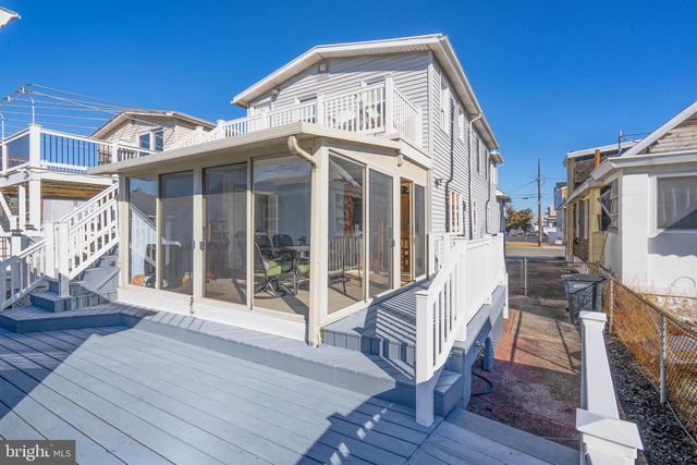 114 W 15TH AVE, Wildwood, NJ 08260