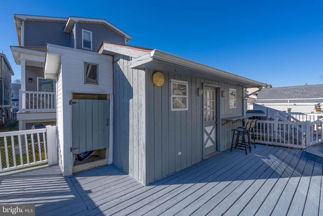 114 W 15TH AVE, Wildwood, NJ 08260