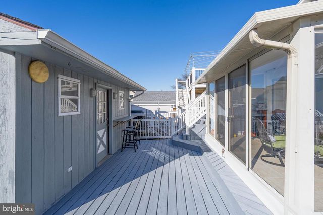 114 W 15TH AVE, Wildwood, NJ 08260