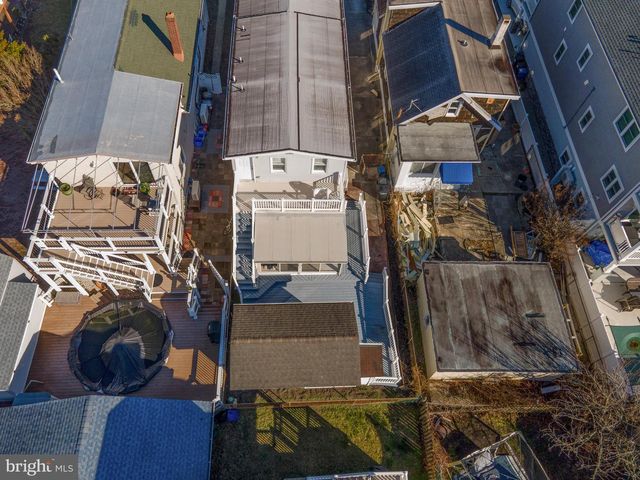 114 W 15TH AVE, Wildwood, NJ 08260