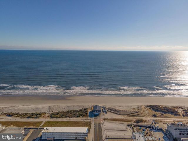 114 W 15TH AVE, Wildwood, NJ 08260