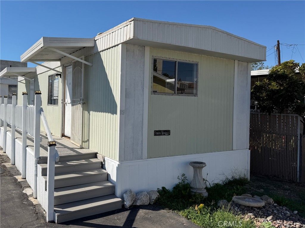 520 E Carson Street 15, Carson, CA 90745 — photo 2