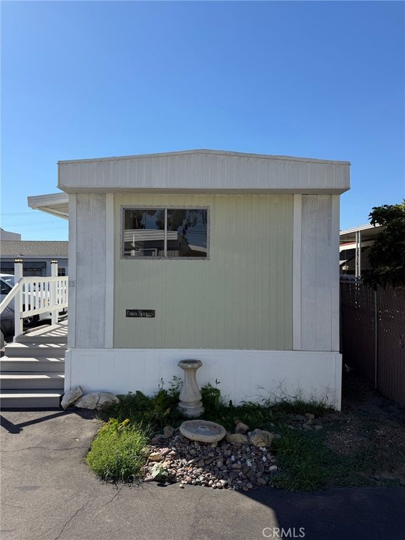 520 E Carson Street 15, Carson, CA 90745 — photo 3