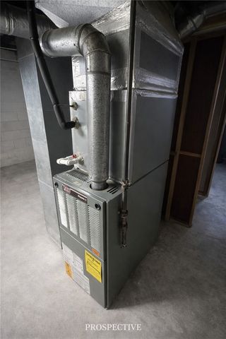 703 Laura St, West Mifflin, PA 15122