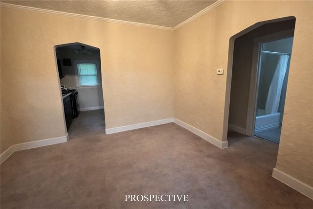 703 Laura St, West Mifflin, PA 15122