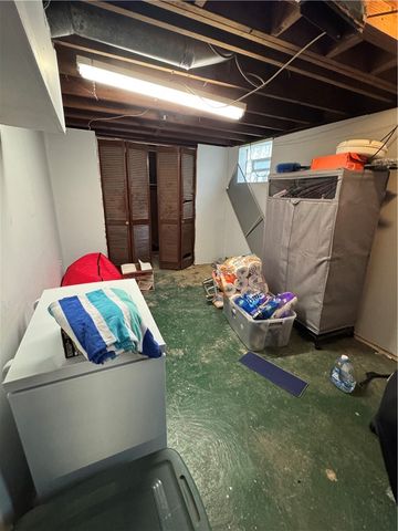 703 Laura St, West Mifflin, PA 15122