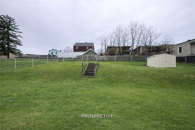 703 Laura St, West Mifflin, PA 15122