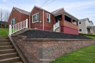 703 Laura St, West Mifflin, PA 15122