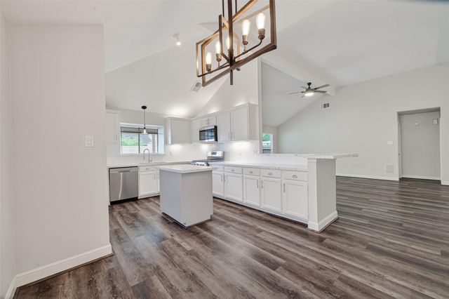 6915 Glen Rosa Drive, Katy, TX 77494