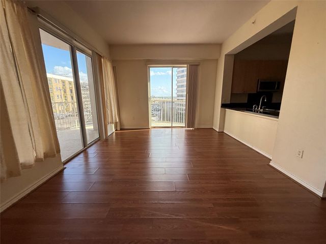 3505 Sage Road 610, Houston, TX 77056