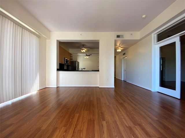 3505 Sage Road 610, Houston, TX 77056