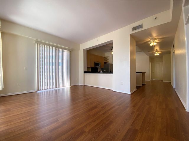 3505 Sage Road 610, Houston, TX 77056