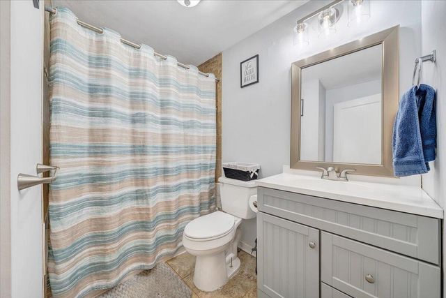 105 Barnett RD, Salem, VA 24153