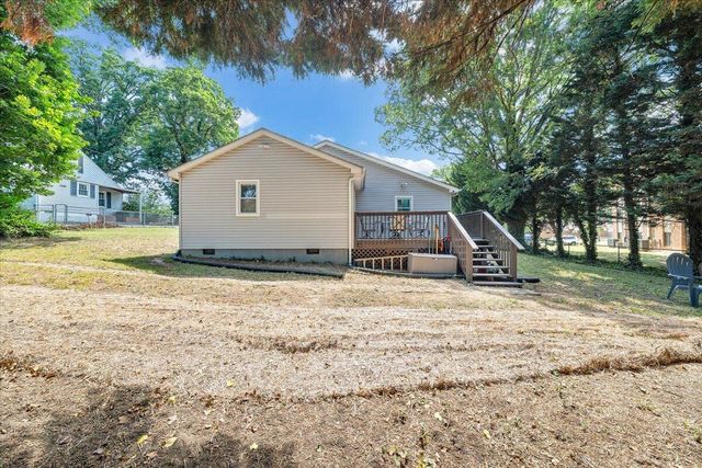 105 Barnett RD, Salem, VA 24153