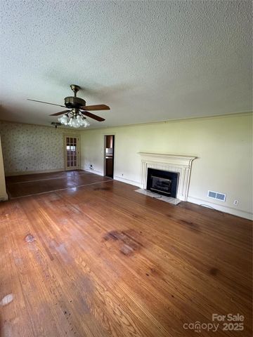 5306 Wales Street, Charlotte, NC 28269