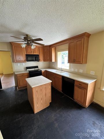 5306 Wales Street, Charlotte, NC 28269