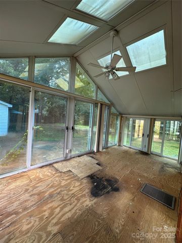 5306 Wales Street, Charlotte, NC 28269