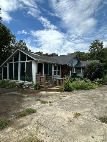 5306 Wales Street, Charlotte, NC 28269