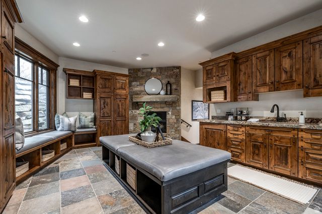 10139 SUMMIT VIEW DR, Park City, UT 84060