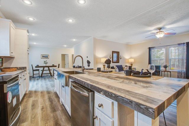 1576 Pine Grove Road, Ruffin, SC 29475