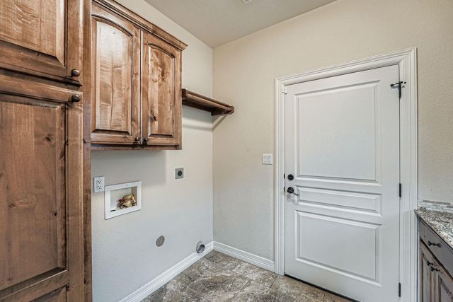 213 Western Sky TRL, Jarrell, TX 76537