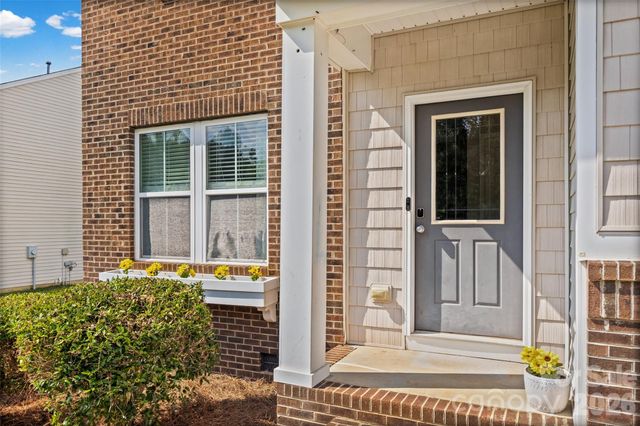 3011 Rhododendron Place, Lake Wylie, SC 29710