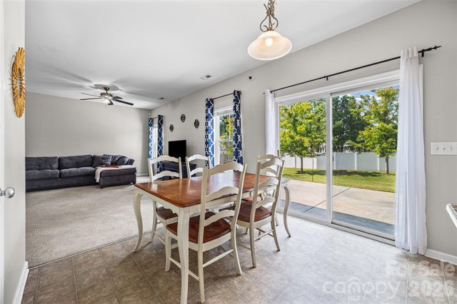 3011 Rhododendron Place, Lake Wylie, SC 29710