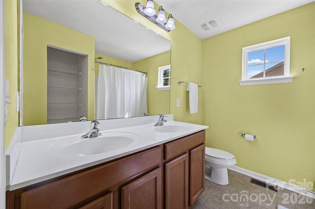 3011 Rhododendron Place, Lake Wylie, SC 29710