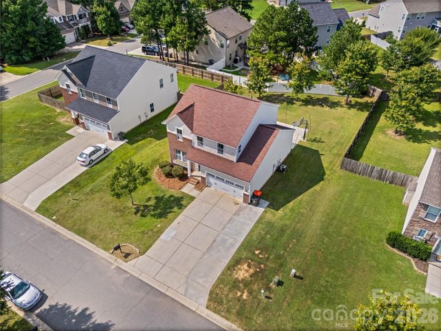 3011 Rhododendron Place, Lake Wylie, SC 29710