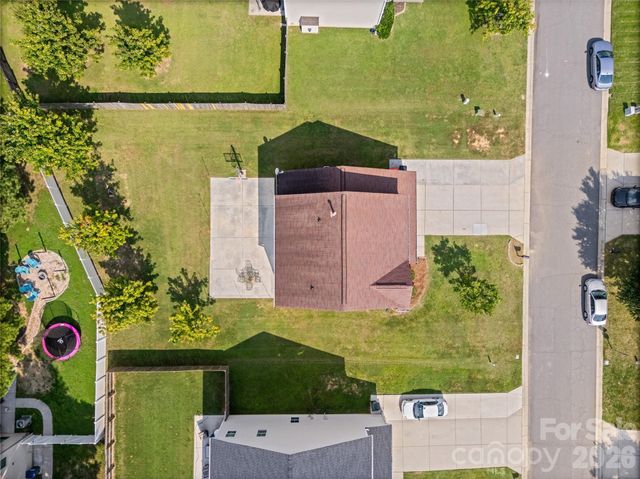 3011 Rhododendron Place, Lake Wylie, SC 29710