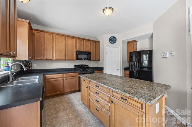 3011 Rhododendron Place, Lake Wylie, SC 29710