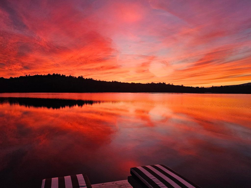 62 County Road, Hillsborough, NH 03244