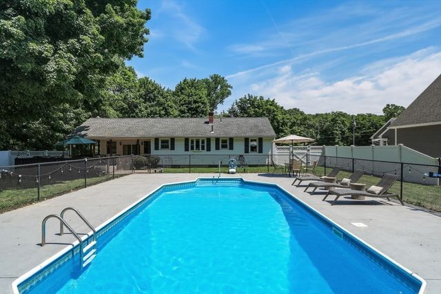 75 Clematis Rd, Agawam, MA 01001