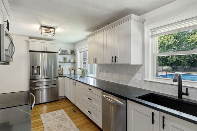 75 Clematis Rd, Agawam, MA 01001