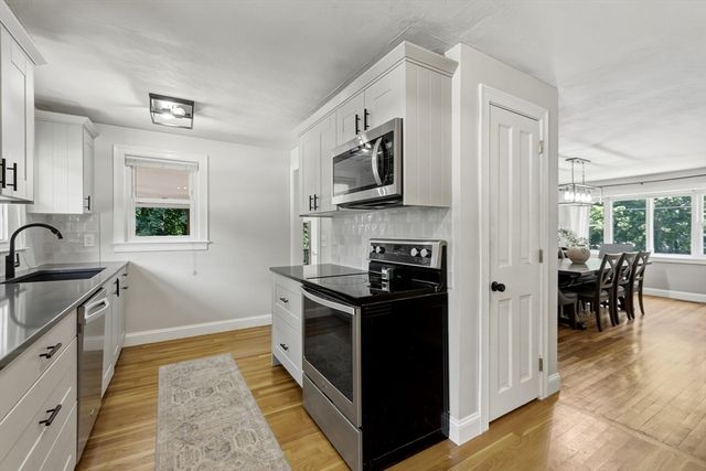 75 Clematis Rd, Agawam, MA 01001