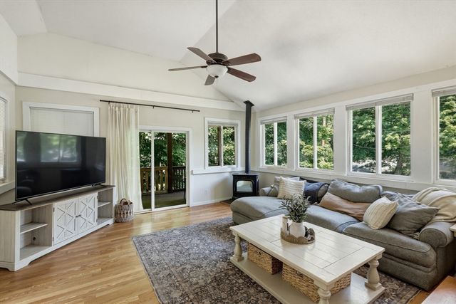 75 Clematis Rd, Agawam, MA 01001