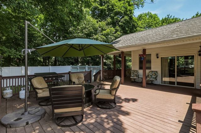 75 Clematis Rd, Agawam, MA 01001
