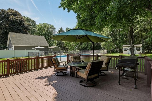 75 Clematis Rd, Agawam, MA 01001