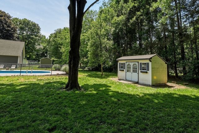 75 Clematis Rd, Agawam, MA 01001