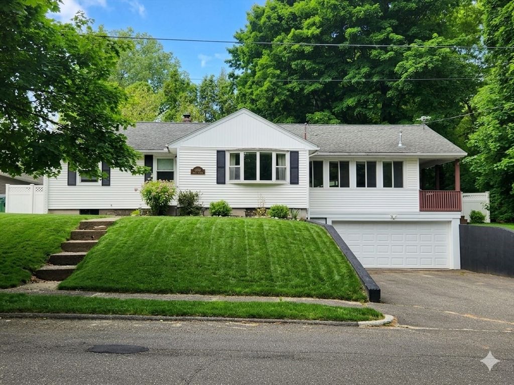 75 Clematis Rd, Agawam, MA 01001