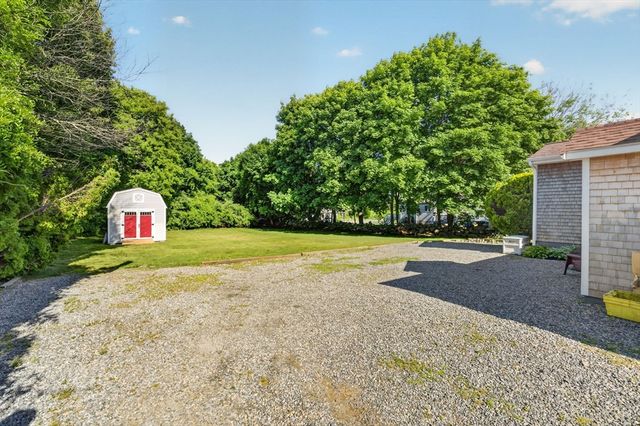 133 Sycamore St, Fairhaven, MA 02719