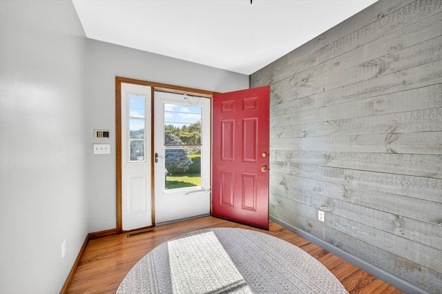 133 Sycamore St, Fairhaven, MA 02719