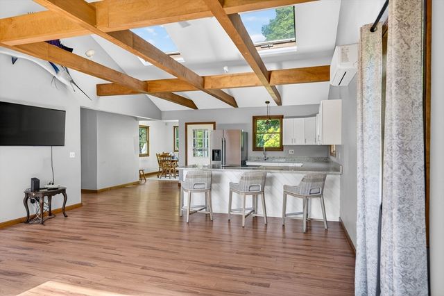 133 Sycamore St, Fairhaven, MA 02719